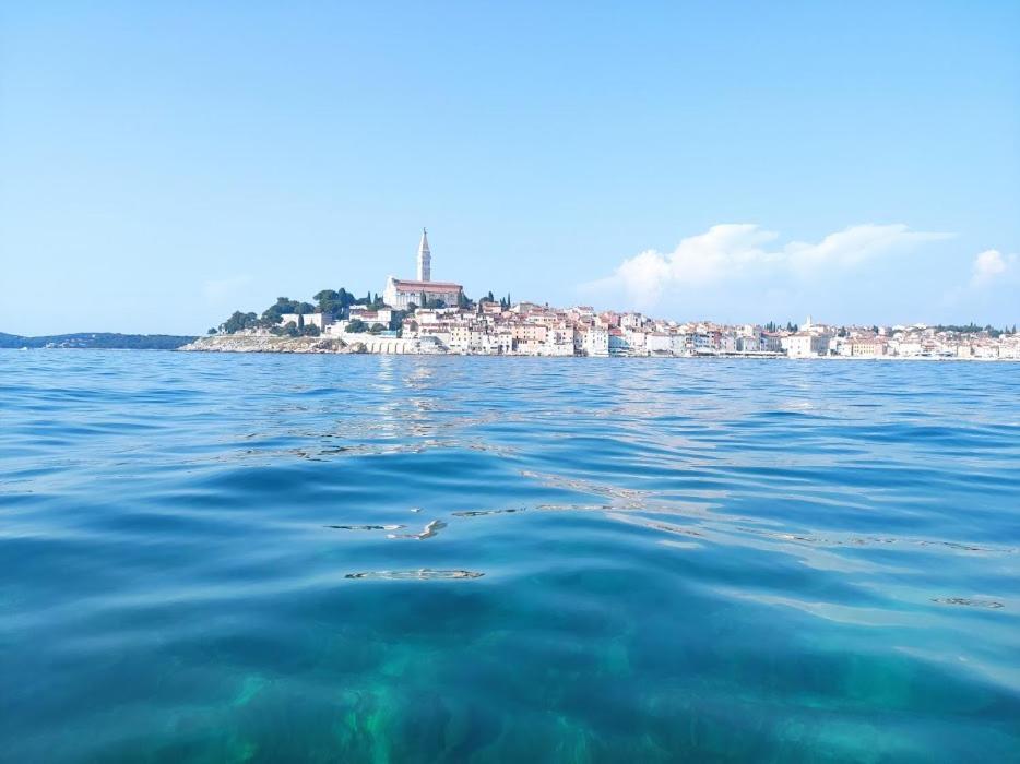 Holiday Home Sea La Vie ロヴィニ エクステリア 写真