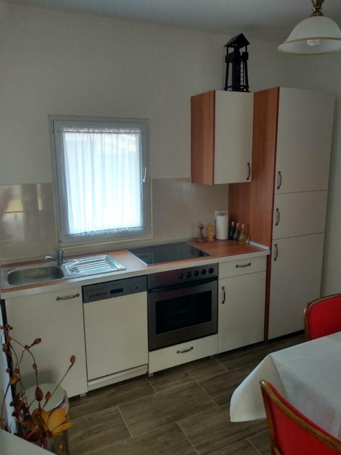 Holiday Home Sea La Vie ロヴィニ エクステリア 写真